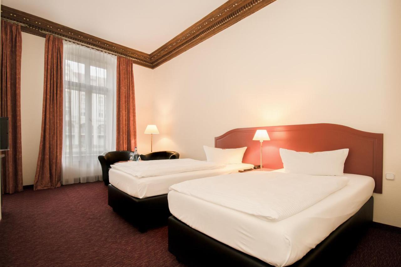 Görlitz Akzent Hotel Am Goldenen Strauss מראה חיצוני תמונה